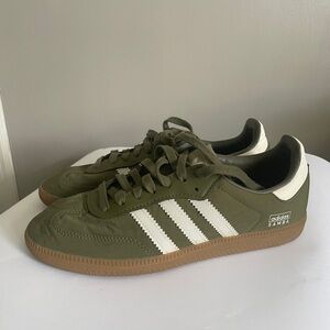 Adidas Samba OG Focus Olive/Wonder White/Gum sneakers Women’s 7.5/Mens 6.5
